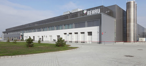 Про компанию рехау 